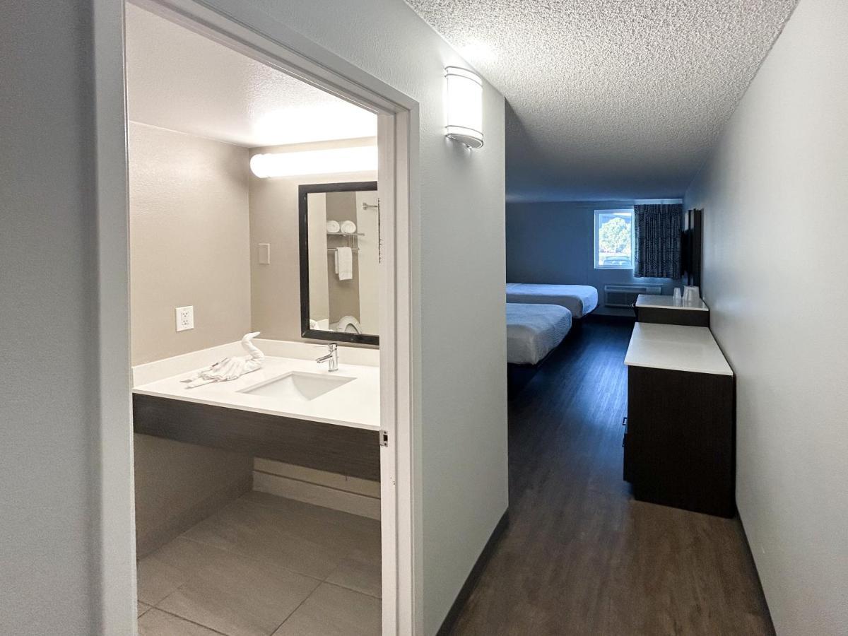 Studio 6 Suites Carson, Ca Eksteriør billede